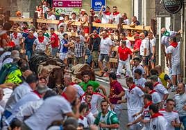 Imagen del segundo encierro en Ampuero, este sábado.