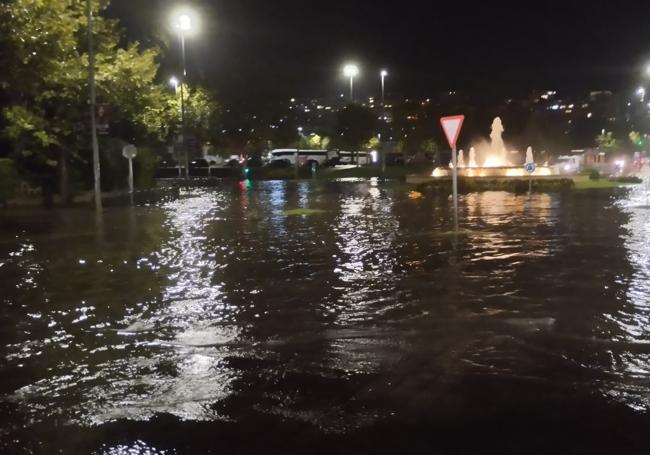 Zona de El Sardinero que se ha inundado esta noche.