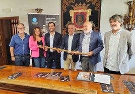 De izquierda a derecha, Fernando Fernández, Laura Ara, Francisco Arias, Diego Movellán, Valeriano Teja y José María Balsa.