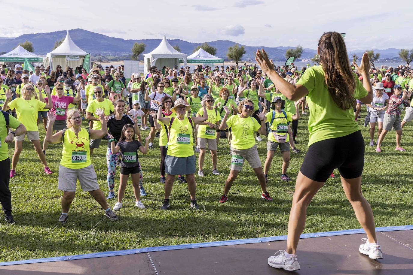 Una clase de baile sirvió para calentar los músculos antes de la prueba.