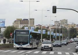 El TUS vuelve a los horarios de invierno y refuerza las líneas a la universidad e institutos