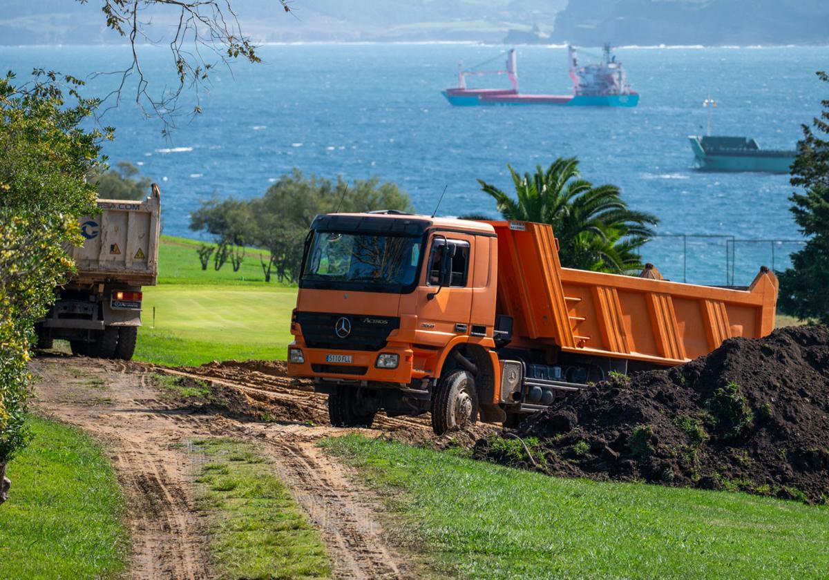 Renovación del campo de Mataleñas