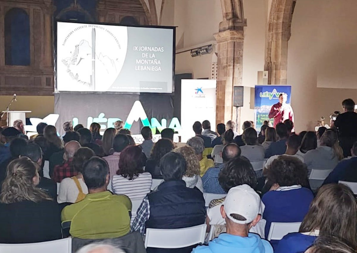 Imagen secundaria 1 - Inauguración de las jornadas de este fin de semana.