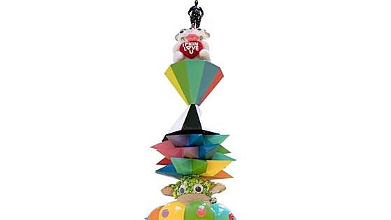 Una escultura de Okuda y Christy Lee se suma a la Torre de Don Borja como 'Obra invitada'