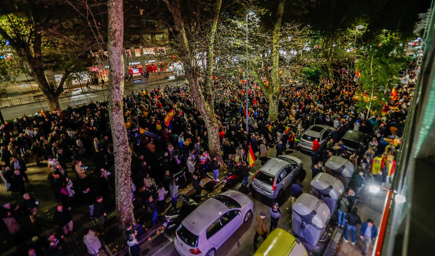 Imagen general de la Alameda de Oviedo repleta de manifestantes