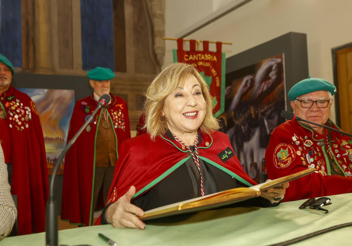 «Soy embajadora del orujo y lo llevo por el mundo»