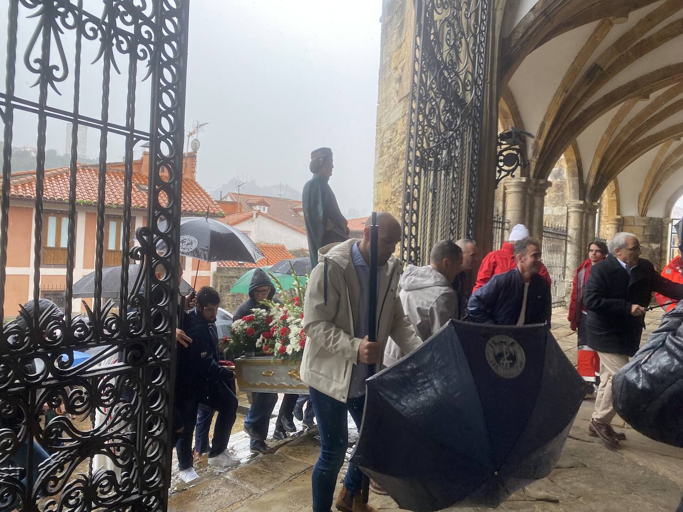La lluvia acompañó durante todo el recorrido.