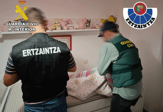 Detenidos en Cantabria y Bilbao cinco miembros de una banda a la que se atribuyen 42 robos con fuerza en viviendas