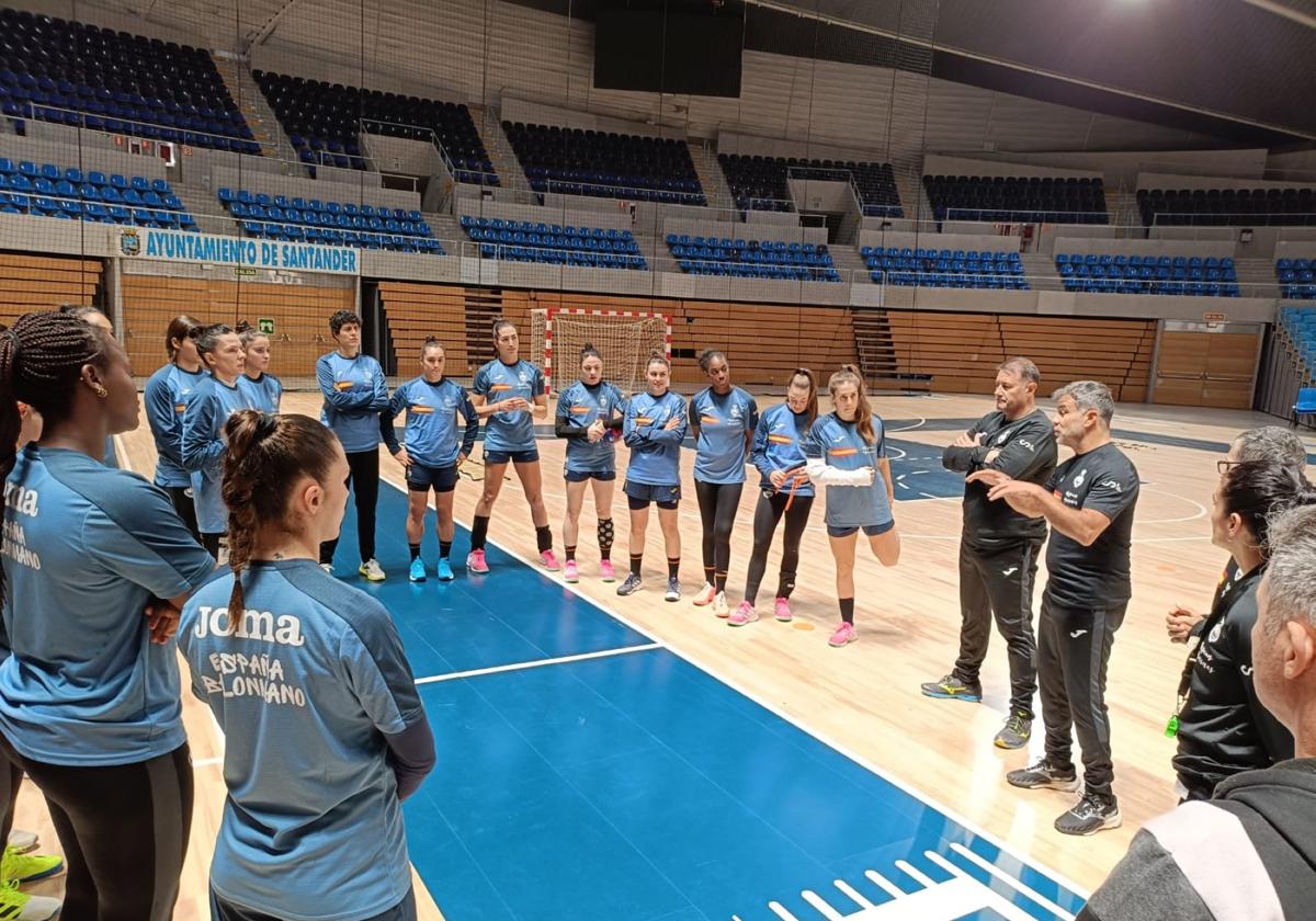 La primera sesión de entrenamiento fue ayer en el Palacio.