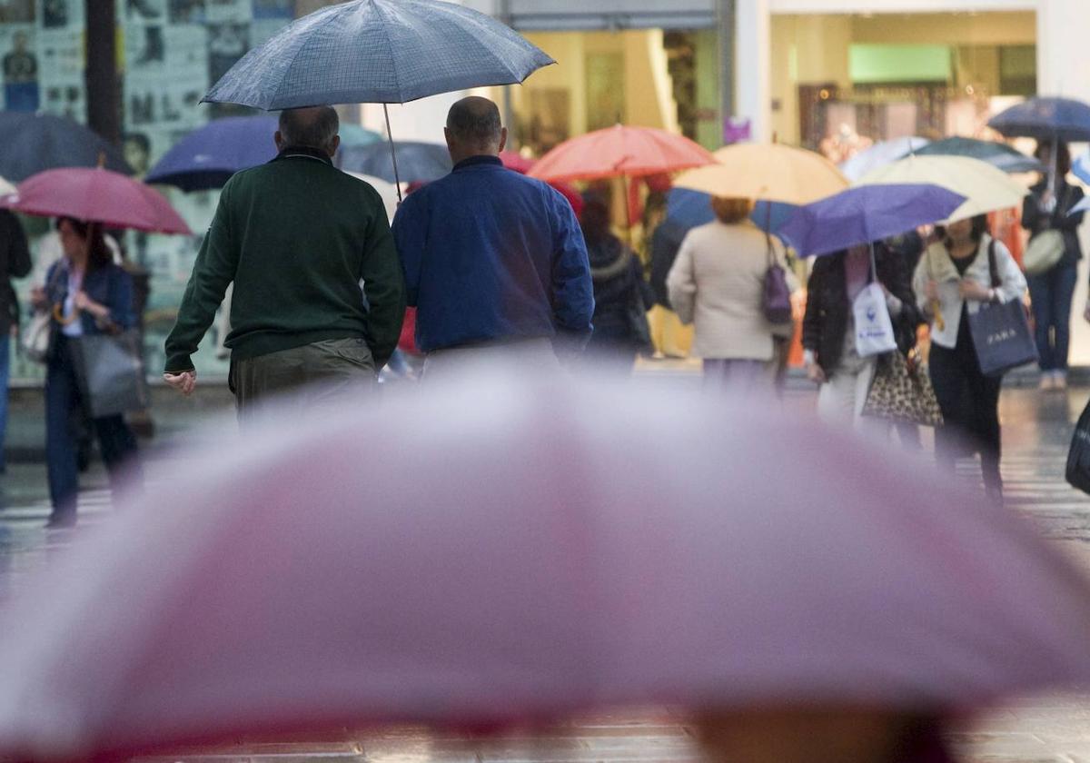 Temperaturas a la baja y lluvias persistentes en el ecuador de la semana