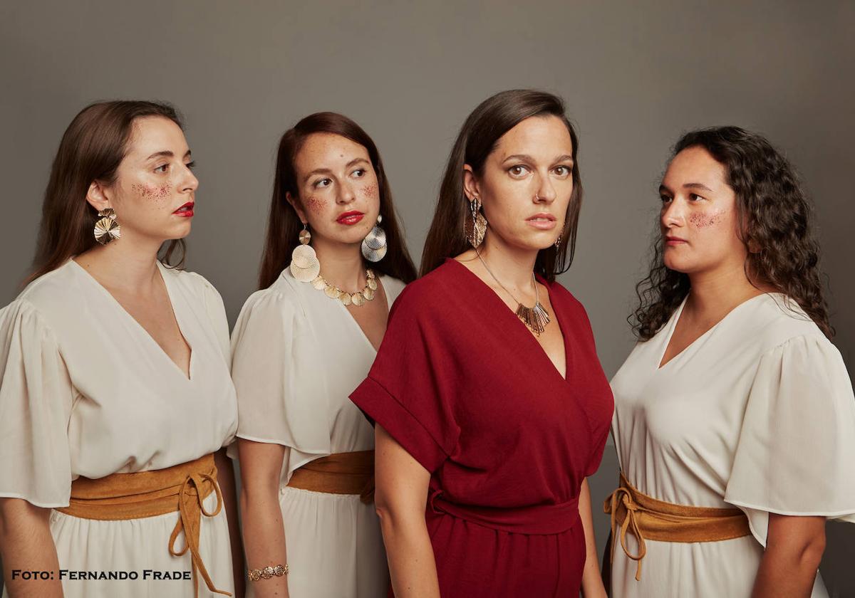 Las cuatro integrantes del grupo vocal femenino.