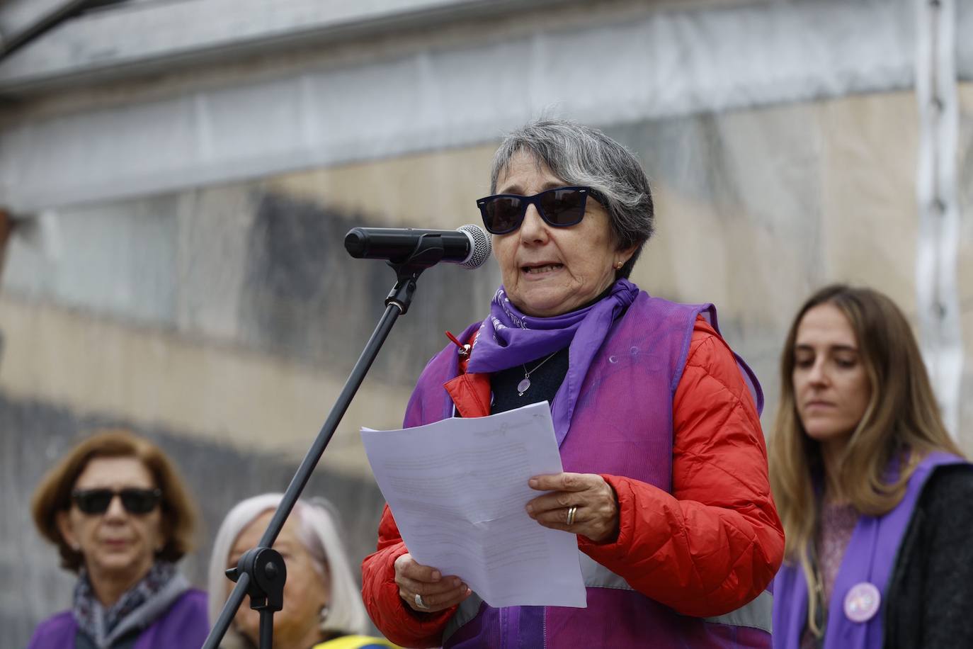 Ana Bolado leyó el manifiesto de la Comisión 8 de marzo. 