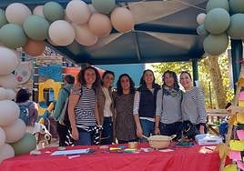 Miembros del Colectivo de Educación Infantil Cantabria en el acto celebrado el 19 denoviembre en Cartes