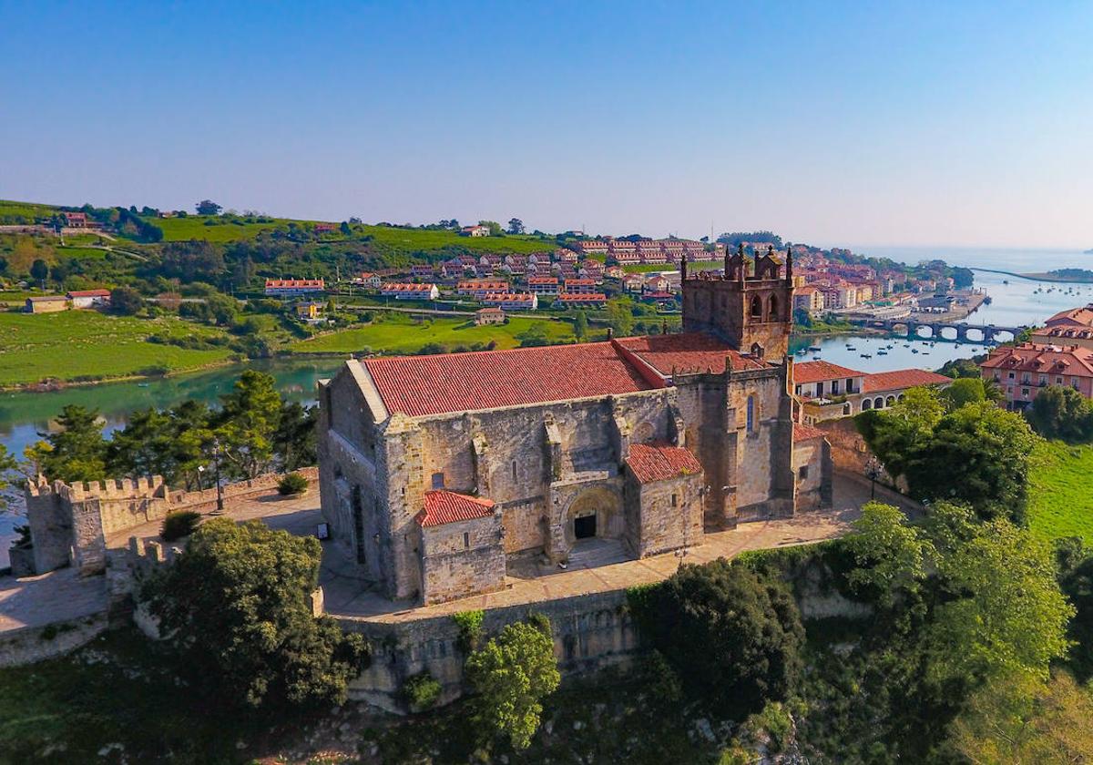 Iglesia de Santa María de los Ángeles, una de las principales joyas del patrimonio religioso de Cantabria.