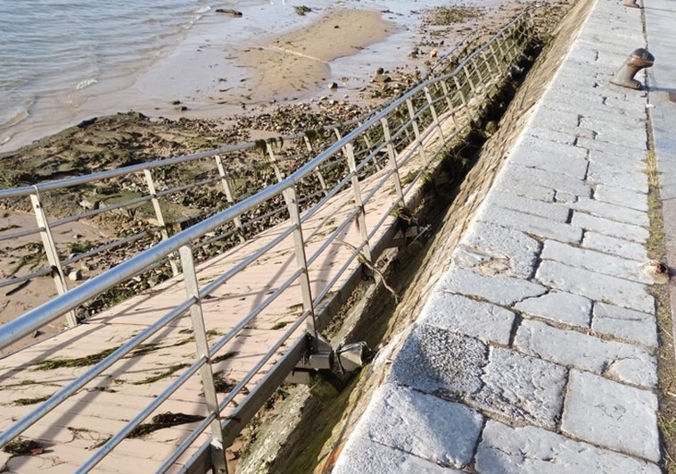 Estado de la Pasarela ubicada en la zona del embarcadero del Pasaje de Santoña.