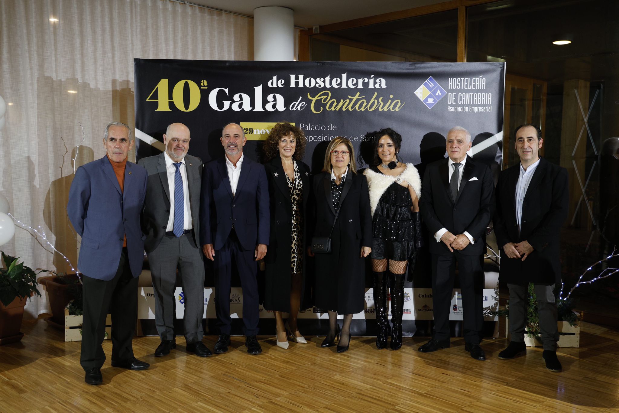 Francisco Fuentes, Fernando de la Pinta, Jorge de Benito, Ana Salor, María Ángeles Pérez, Sonia Polo, Ángel Cuevas y Jesús Prellezo. 