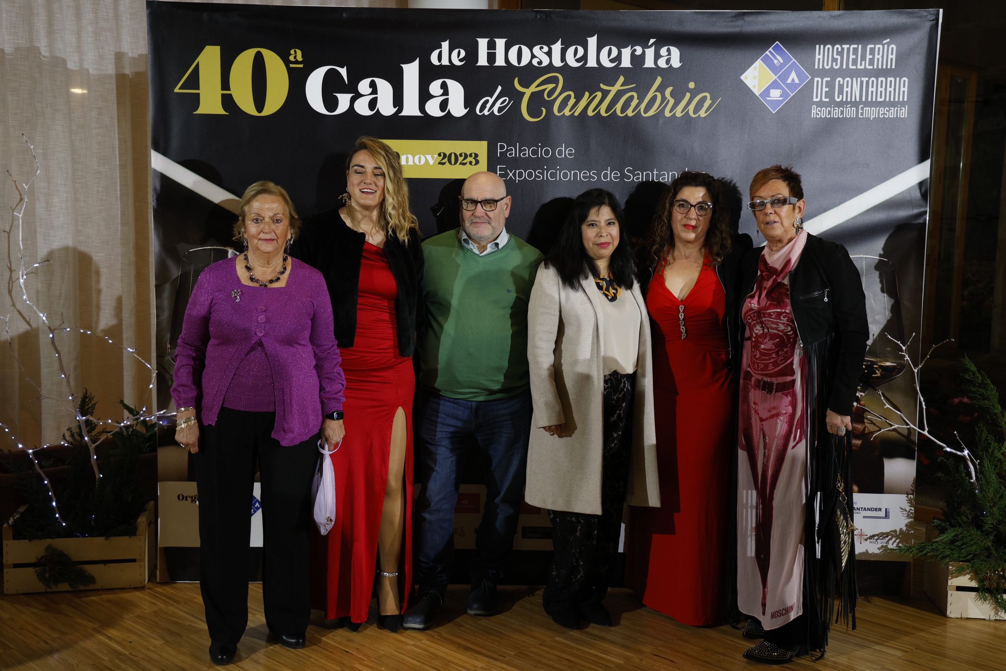 Carmen Mantilla, Gisela Machín, Fernando Rueda, Carolina Anaya, Amaya Núñez, Juana Saiz.