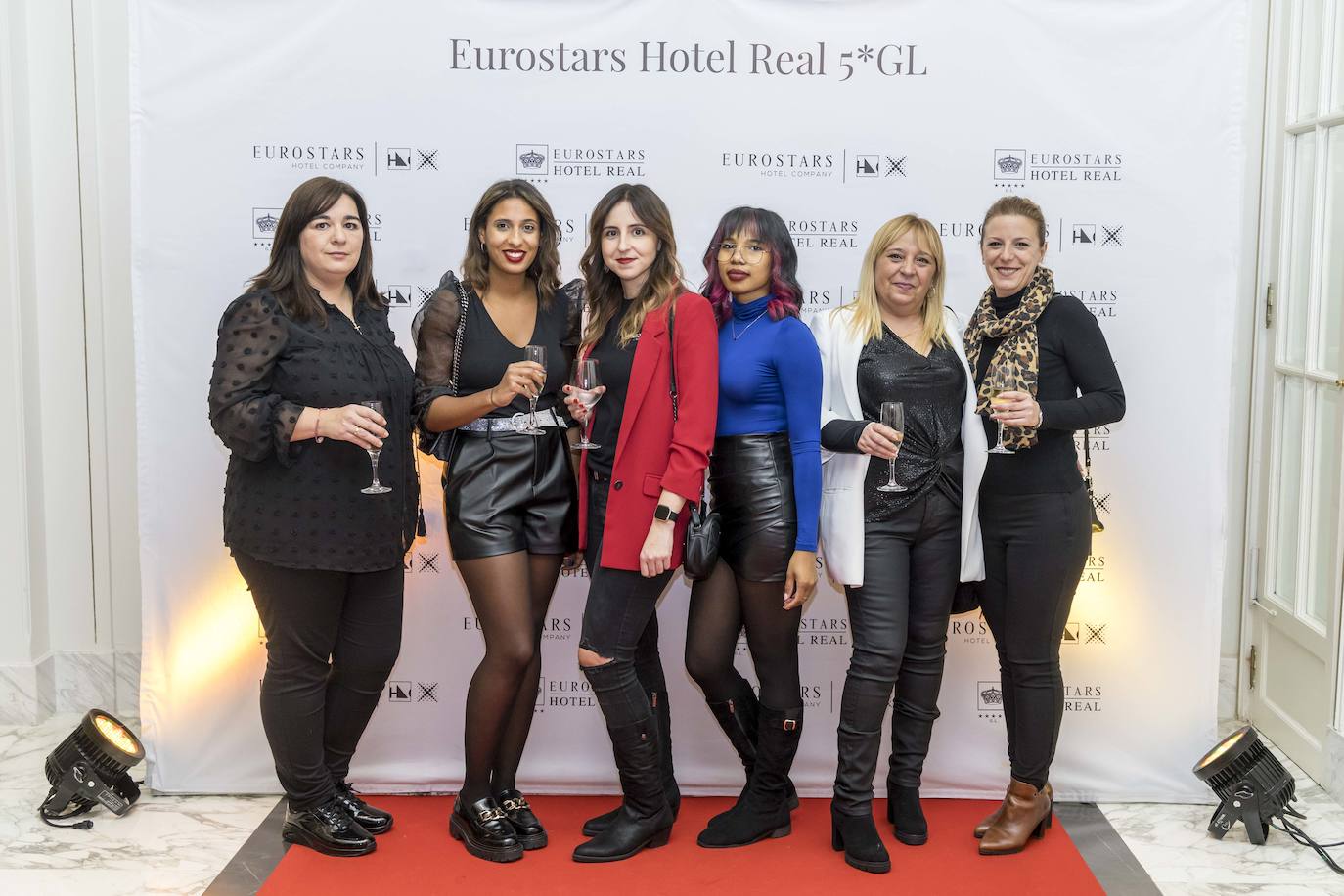 Rosa María Saiz, Andrea Abago, Sara de la Fuente, Drisleydy Severino, Azucena Jiménez y Pilar Posada.