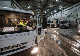 Camiones de la empresa Prezero, el día que comenzaron a prestar el servicio de recogida de basura.