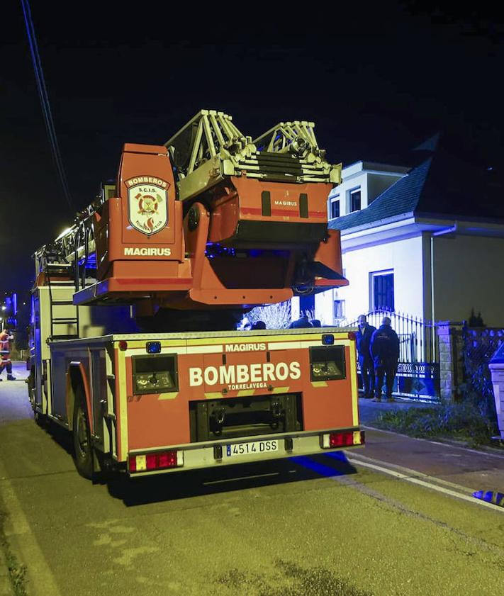 Imagen secundaria 2 - Muere una anciana tras incendiarse su vivienda en Tanos