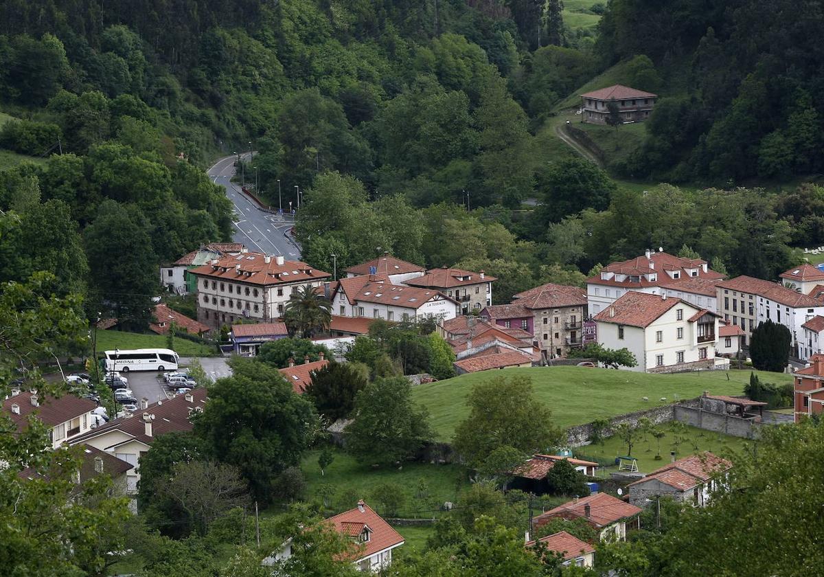 Inaugurada la renovación de la línea de abastecimiento de agua de Puente Viesgo