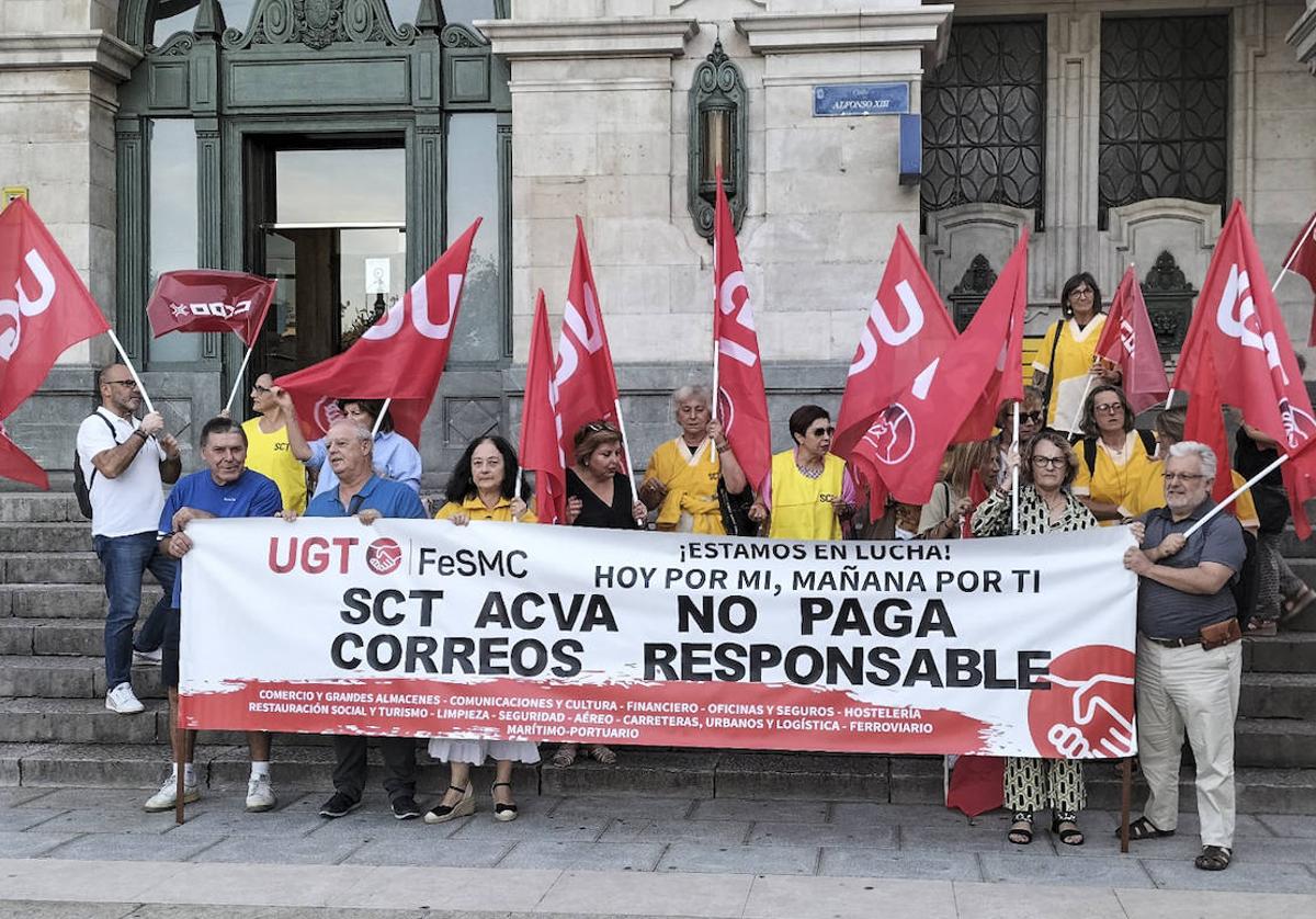 UGT desconvoca la huelga indefinida en la limpieza de Correos tras adjudicarse el servicio a otra empresa