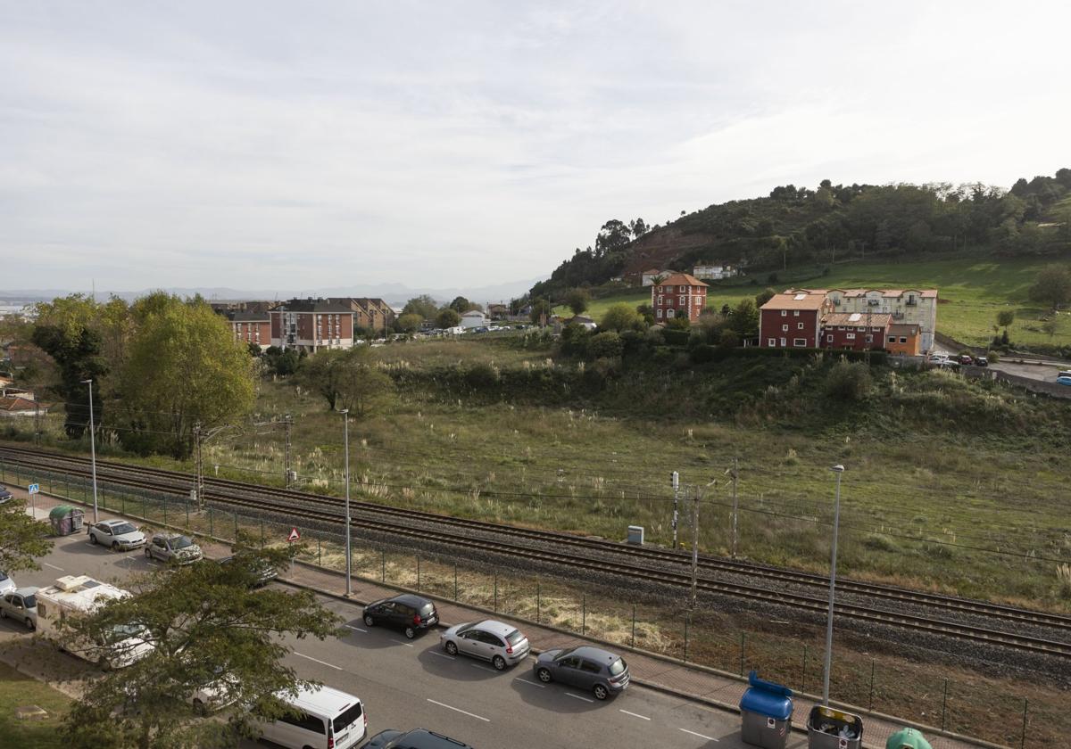 Terrenos de El Campón donde se prevé la construcción de 250 viviendas de alquiler asequible.