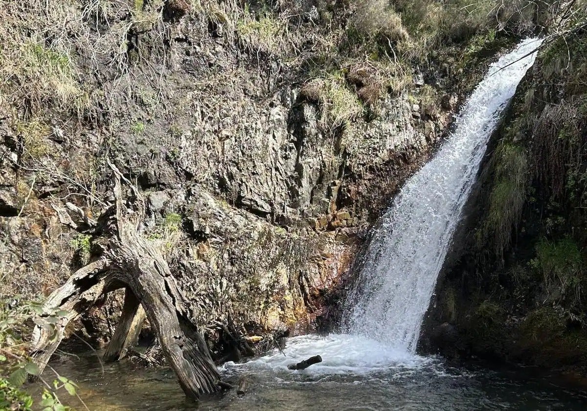 Una de las cascadas que se puede ver en la ruta de Noceda del Bierzo.