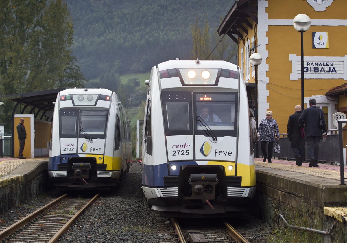 Renfe encargó los trenes que no cabían por los túneles sin consultar a sus expertos, según la auditoría