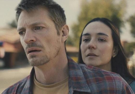 Joel Kinnaman y Catalina Sandino Morenol, en el filme.