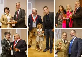 El director general de Turismo y Hostelería, Gustavo Cubero, entregó el premio especial de la Academia a Café Dromedario, que recogió la consejera delegada, Charo Baqué.
