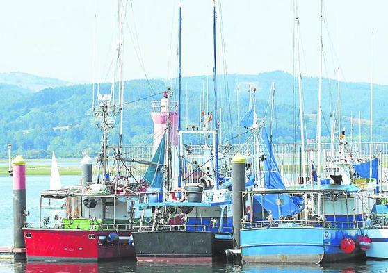 Barcos en el puerto de Santoña.