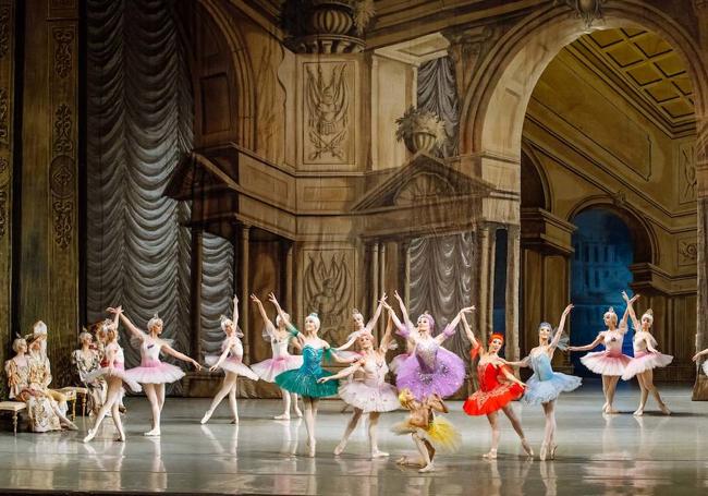 Los integrantes del Ballet de la Ópera Nacional de Moldavia interpretarán el sábado, en la Sala Argenta, 'La bella durmiente'.