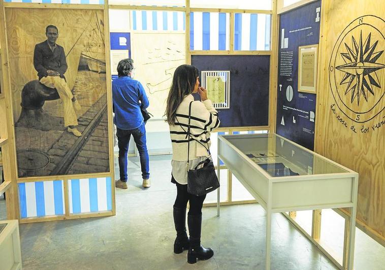 El Centro de Arte Faro de Cabo Mayor alberga hasta marzo esta travesía poética.