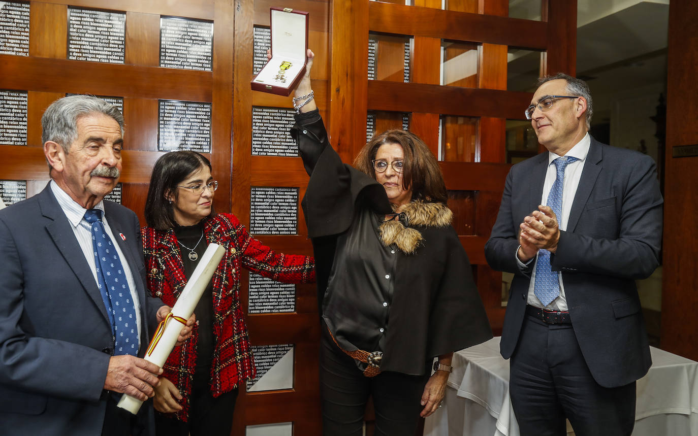 Miguel Ángel Revilla, Carolina Darias, Aurora Aguilar y Raúl Pesquera.