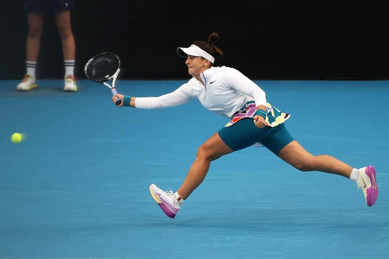 La tenista torrelaveguense ha derrotado en tres sets a la canadiense Bianca Andreescu, número 42 del mundo, y ya está en la tercera ronda del Open de Australia