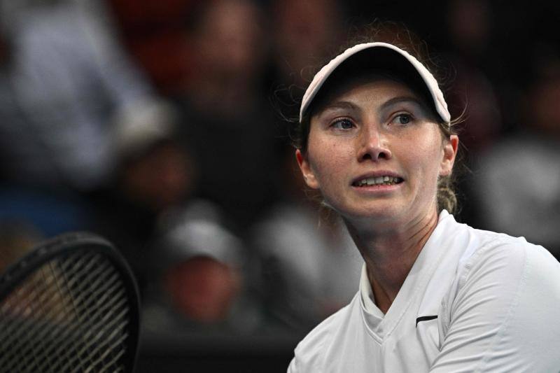 La tenista torrelaveguense ha derrotado en tres sets a la canadiense Bianca Andreescu, número 42 del mundo, y ya está en la tercera ronda del Open de Australia