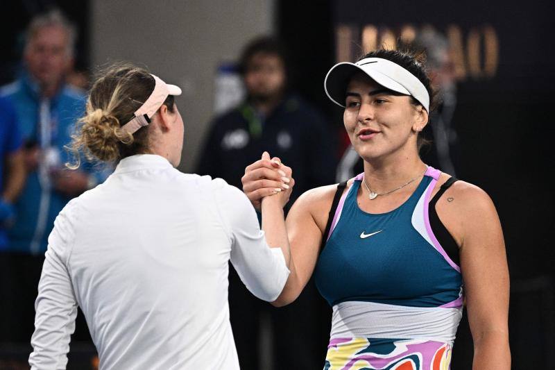 La tenista torrelaveguense ha derrotado en tres sets a la canadiense Bianca Andreescu, número 42 del mundo, y ya está en la tercera ronda del Open de Australia