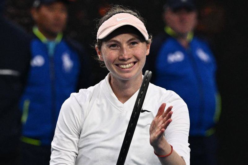 La tenista torrelaveguense ha derrotado en tres sets a la canadiense Bianca Andreescu, número 42 del mundo, y ya está en la tercera ronda del Open de Australia