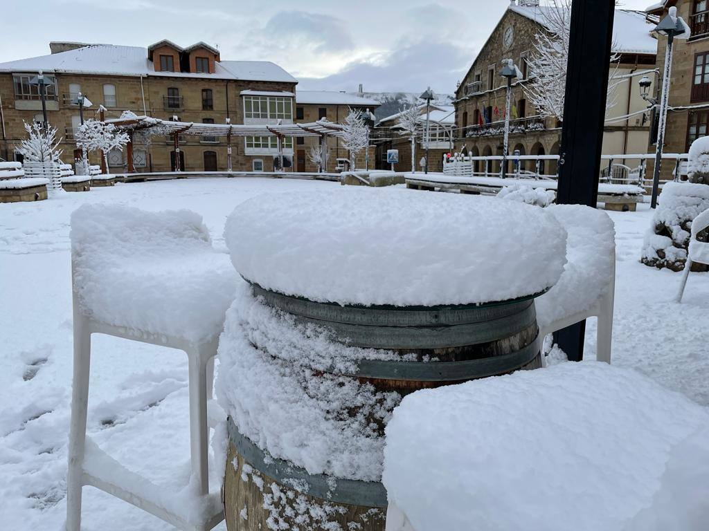 La nieve deja hermosas estampas en Valderredible.