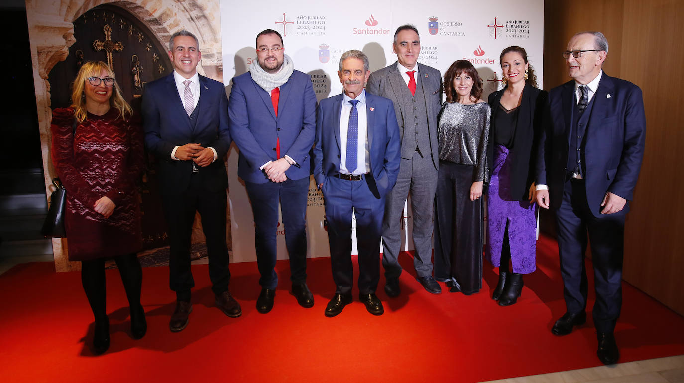 Eugenia Gómez de Diego, Pablo Zuloaga, Adrián Barbón, Revilla, Raúl Pesquera, Ana Isabel Álvarez, Ainoa Quiñones y López Marcano.