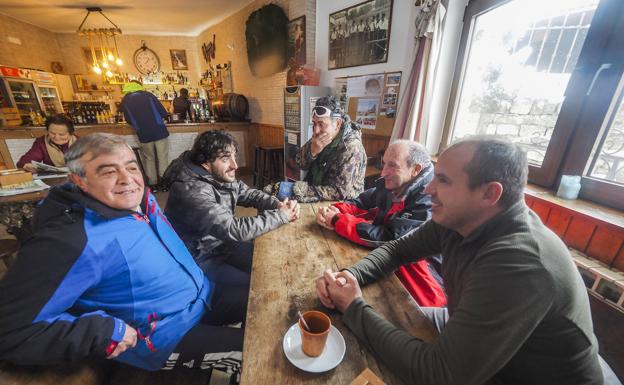 En La Cotera, en Abiada, siempre hay actividad, nieve o no nieve. 