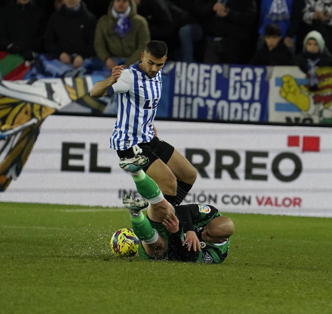 Fotos: Las imágenes del Alavés-Racing