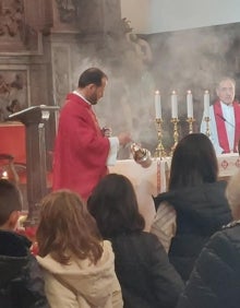 Imagen secundaria 2 - Celebración religiosa en la iglesia parroquial y lunch en la ronda de la iglesia 