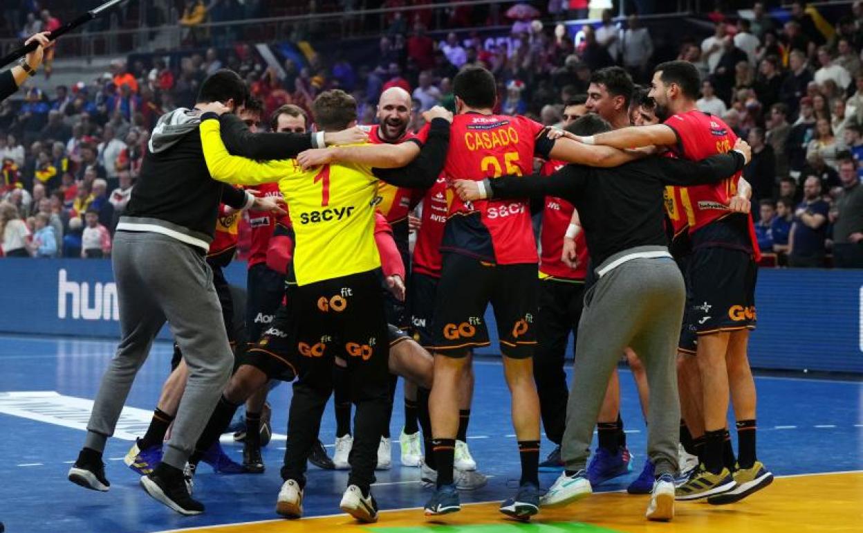 Los Hispanos sobreviven ante Noruega para luchar por las medallas