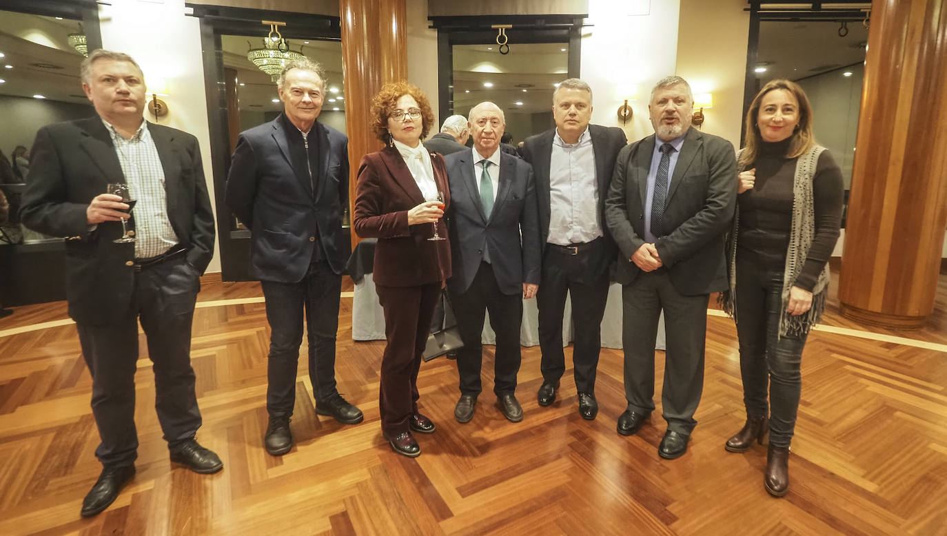 Alejandro Ruiz Gómez, Raúl G. Samperio, Leticia Ruiz Gómez, José María Pérez 'Peridis', Jesús Antonio Ruiz Gómez, Julián Ruiz y Lorena Cagigas