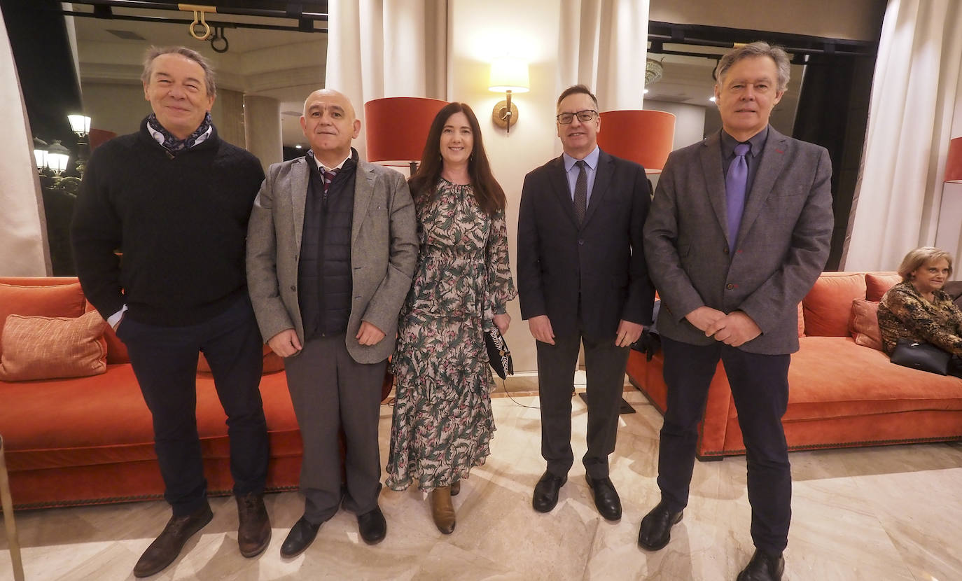 Jesús Serrera, Juan Luis Fernández, Ana Maestegui, Íñigo Noriega, Alberto Ibáñez