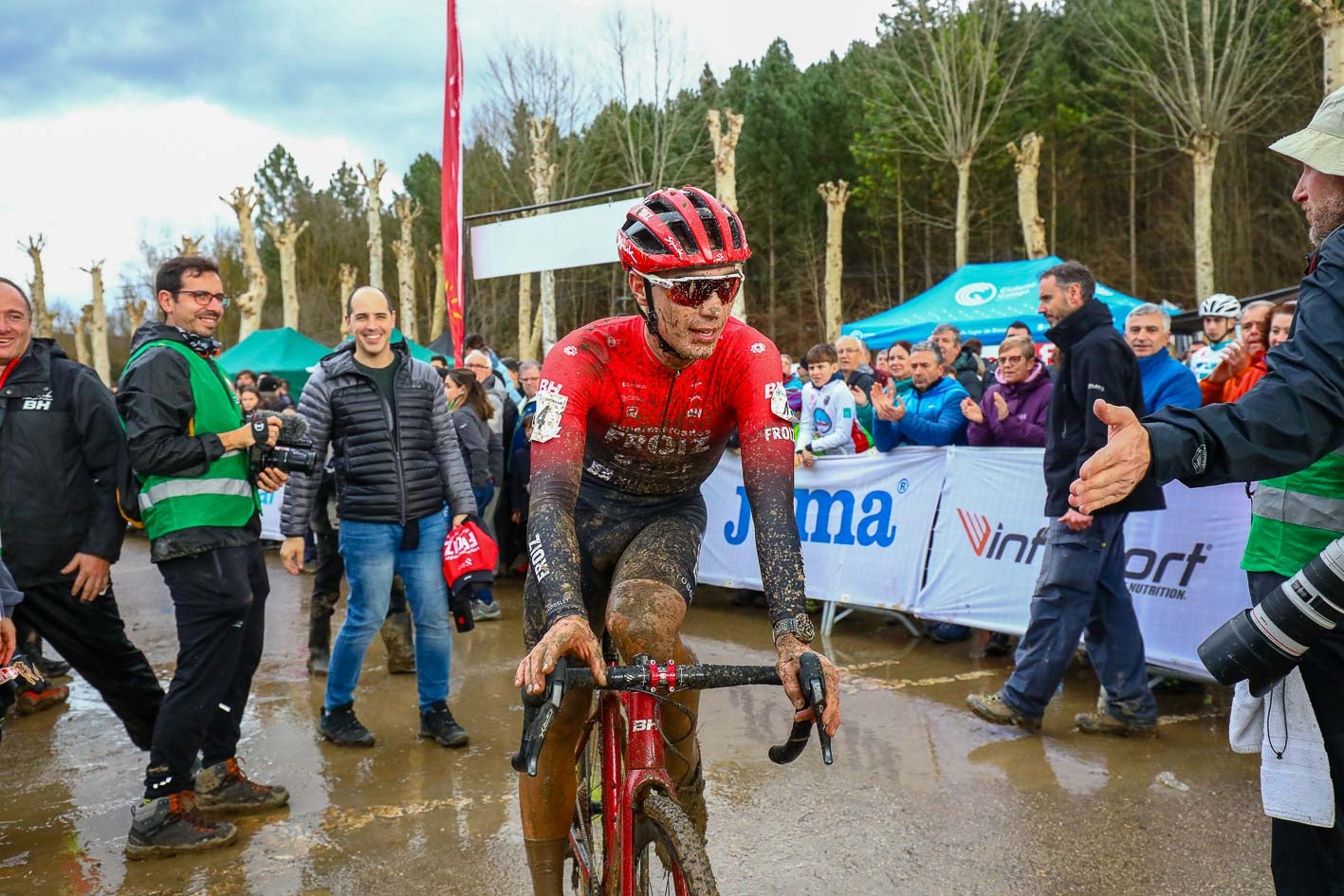 Inguanzo, tras la carrera de los élite.