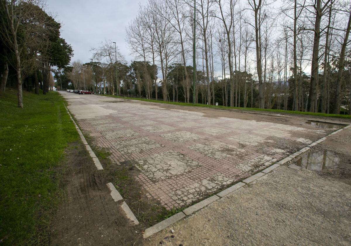 Espacio en la Avenida del Faro, en Mataleñas, donde se ubicará la nueva área de autocaravanas.