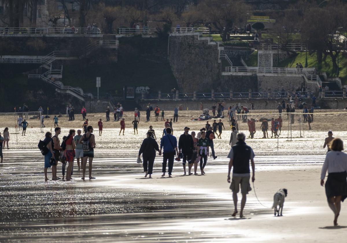 Playa de El Sardinero, en Santander, durante el pasado fin de semana.